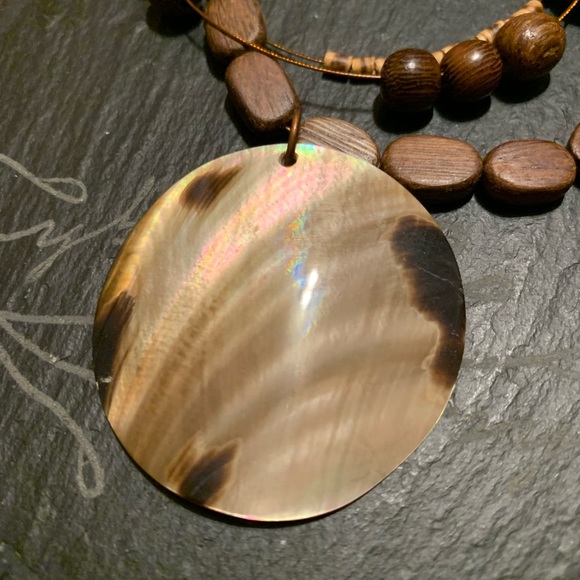 Shell and Beaded Necklace with Beaded Bracelet - Picture 2 of 8